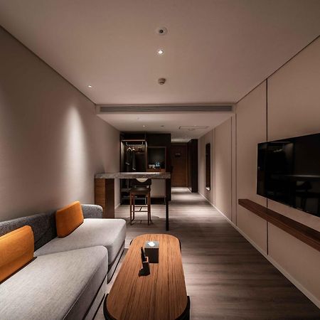 Urcove By Hyatt Shanghai Lujiazui Expo Center Exterior foto